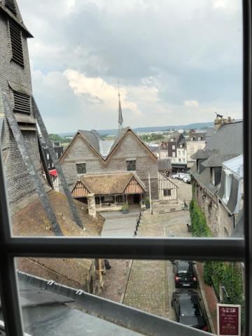 Au Coeur De Sainte Catherine Honfleur Exterior photo